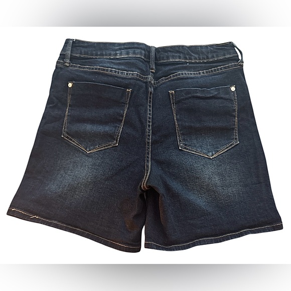 JustFab Dark Blue Jean Shorts - Picture 2 of 7